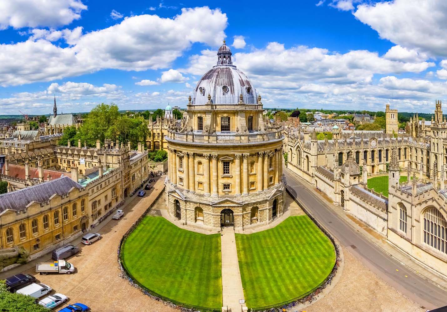 Streamlined Travel to Oxford: Navigating Direct and Connecting Flights